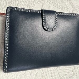 Genuine leather, soft wallet; identity theft protection, navy, red & tan.